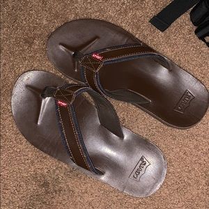 Levi’s men’s flip flops